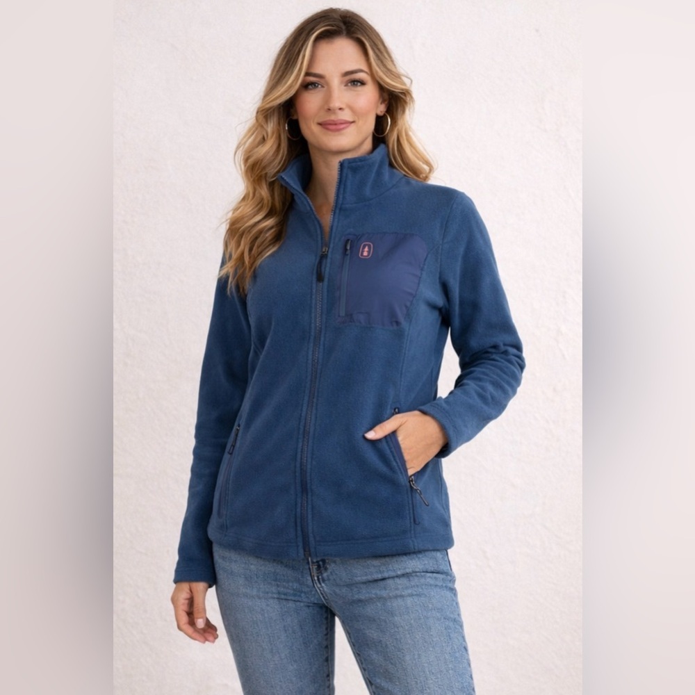 Bass Outdoor women’s fleece jacket, size S.